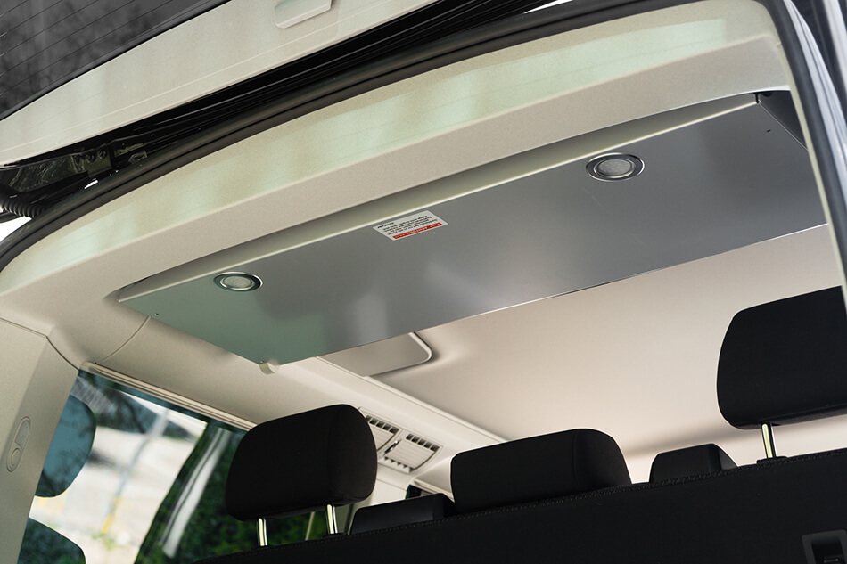 Rear Roof Storage Compartment 05